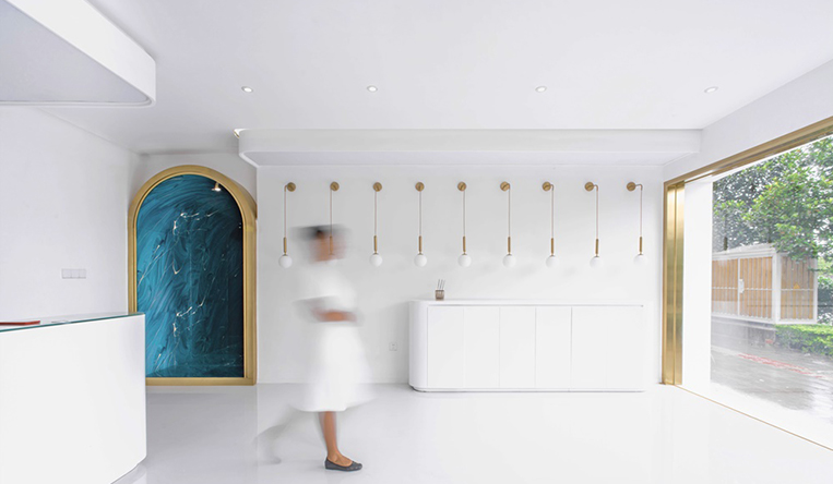 ��ɫ���ݻ���ǰ̨�Ƕȶ�װ�����