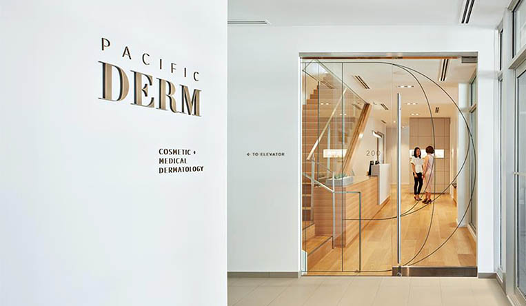 ����ҽ���չ˻�ʿ�������