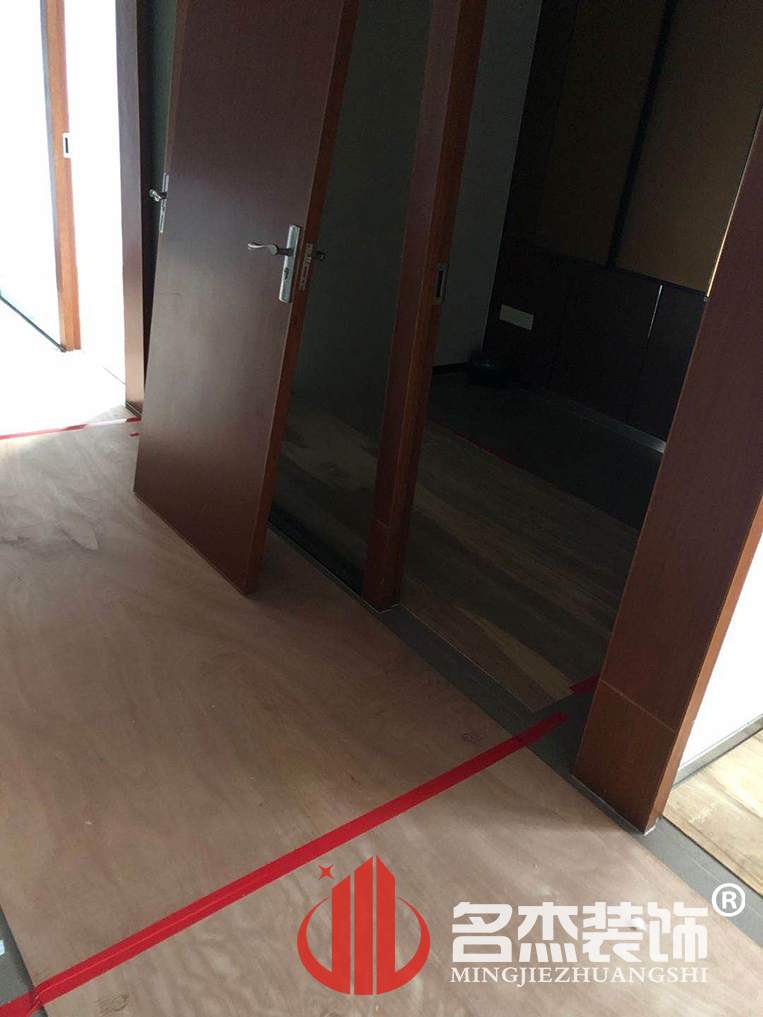 ����װ�޹�˾