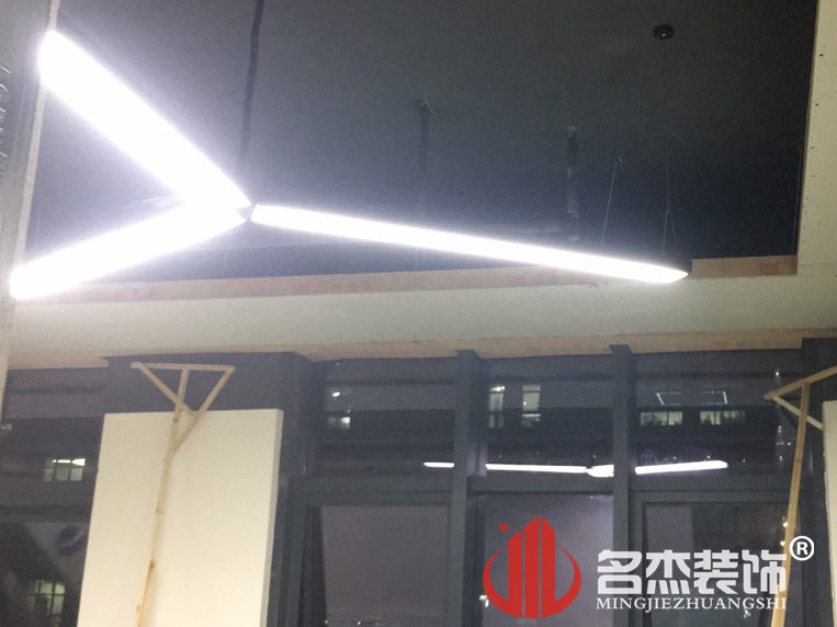 ¹ãÖÝ×°ÐÞÉè¼Æ¹«Ë¾