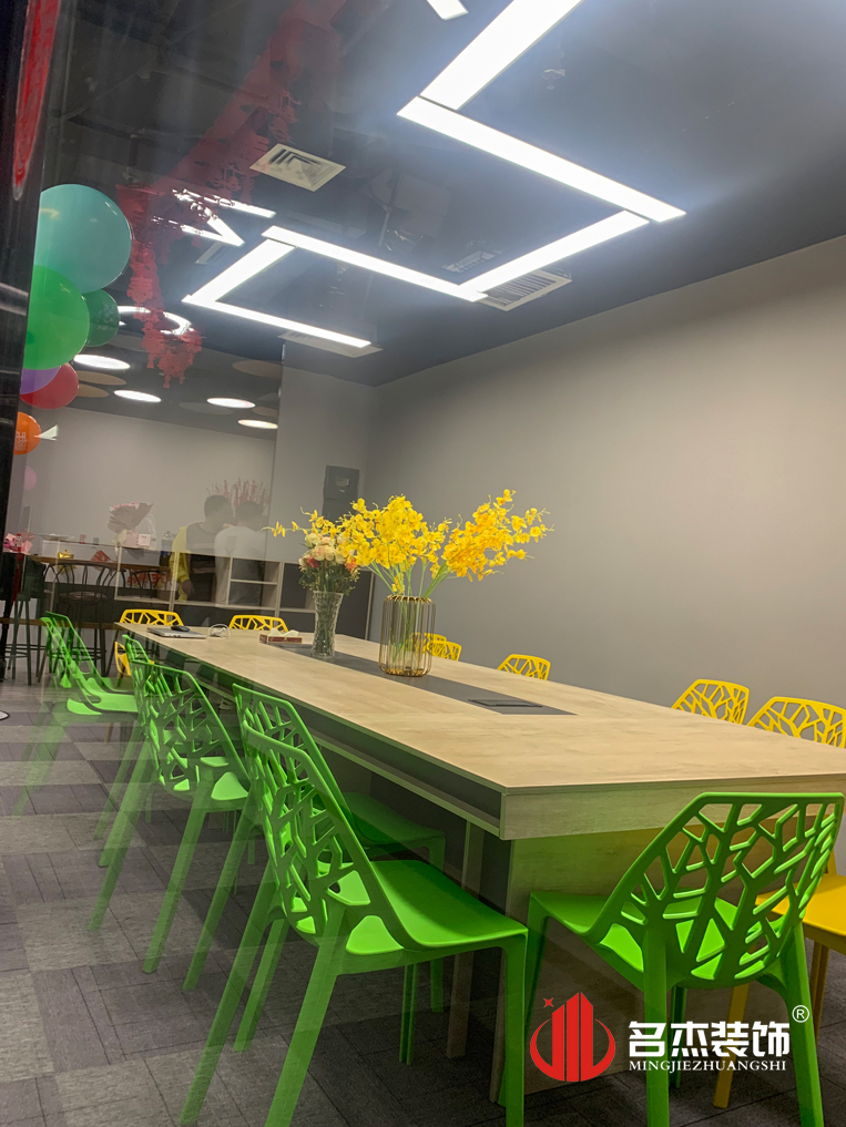 ¹ãÖÝ×°ÐÞÉè¼Æ¹«Ë¾