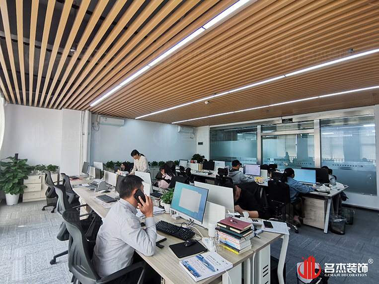 ����stake����װ����ƹ�˾ͼ��