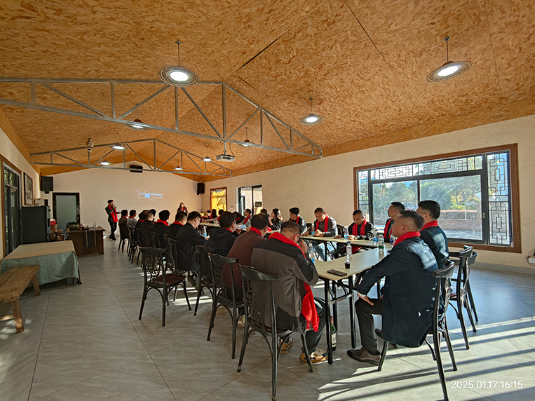 stake����װ����Ⱦۻ�